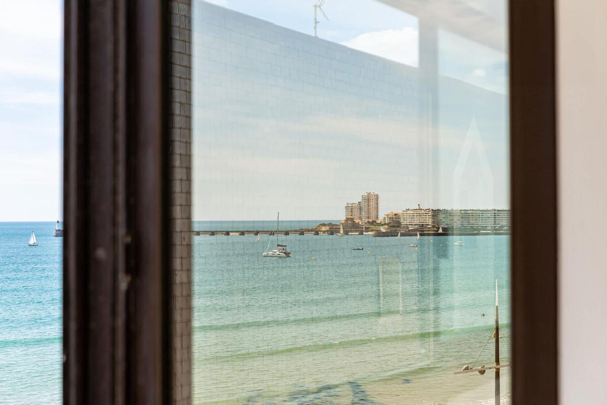 Appartement Au Pied De La Plage, Vue Imprenable Sur La Mer Les Sables-dʼOlonne Extérieur photo